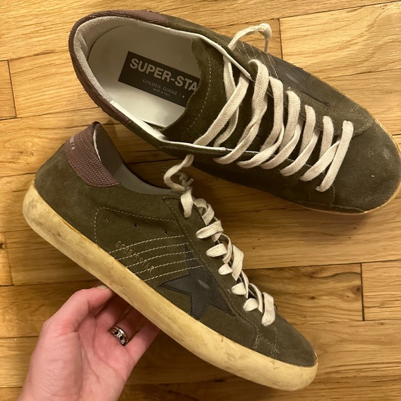 Golden Goose Men’s Sneakers - Picture 4 of 7